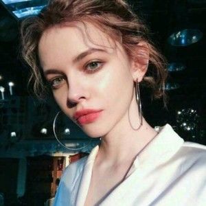 Meet your Posher, Elva